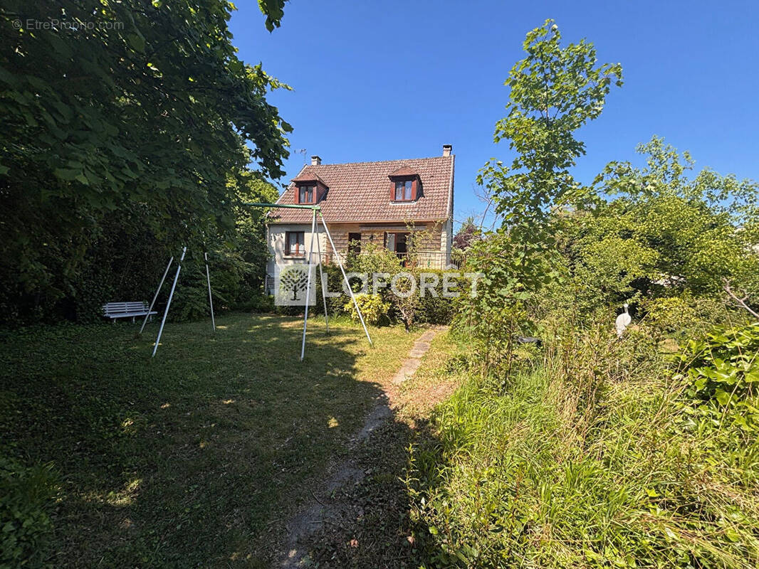 Maison à LES PAVILLONS-SOUS-BOIS