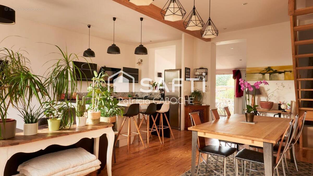 Photo 1 - Maison à BORDEAUX
