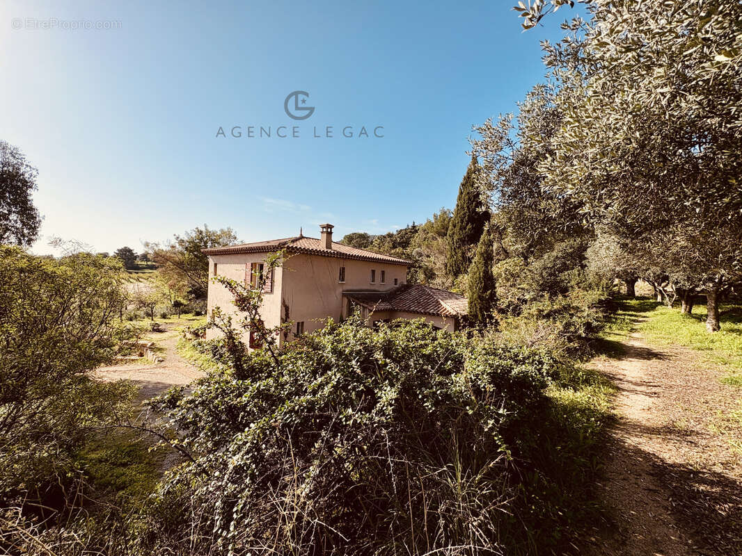 Maison à PLAN-DE-LA-TOUR