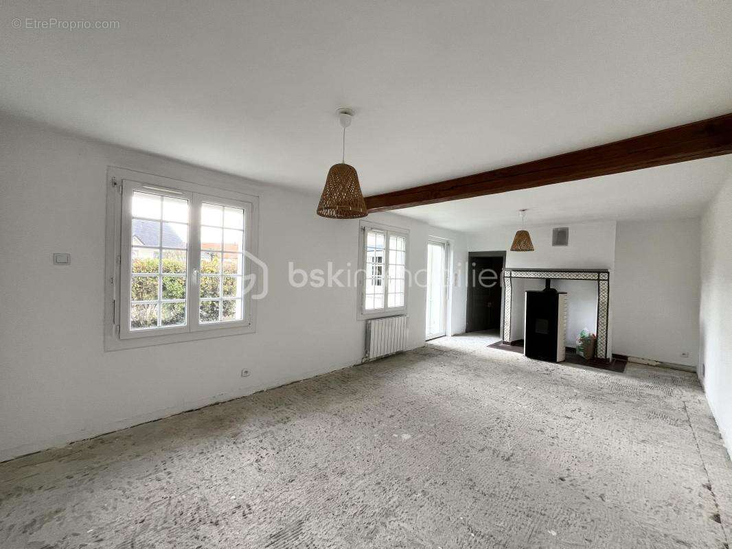 Maison à LA HARENGERE