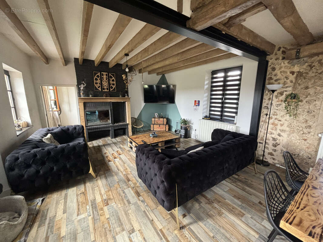 Maison à CHATEAUNEUF-EN-THYMERAIS