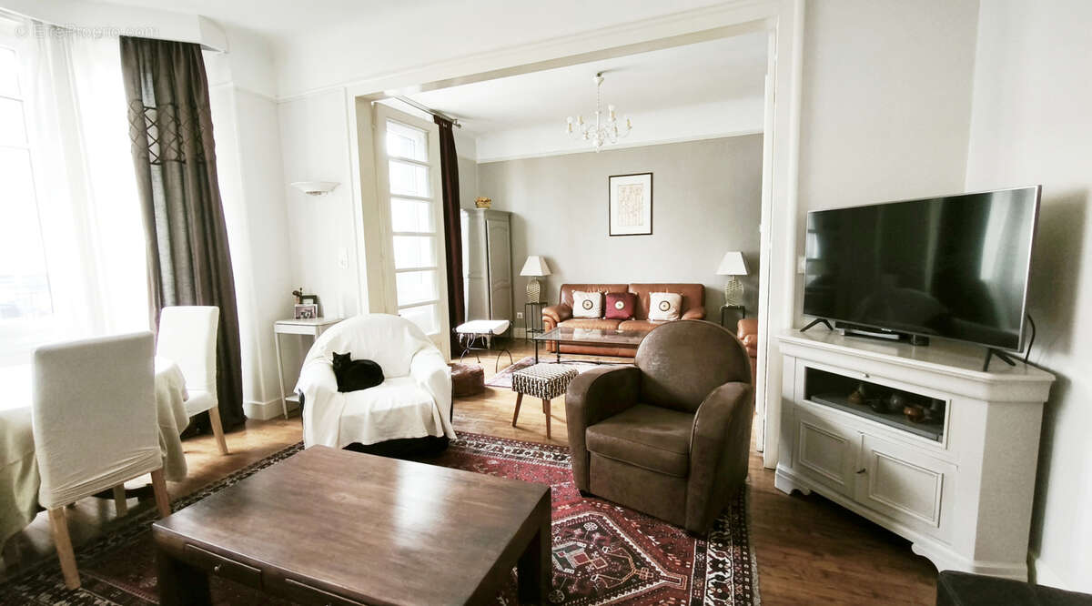 Maison à PONT-SAINTE-MARIE