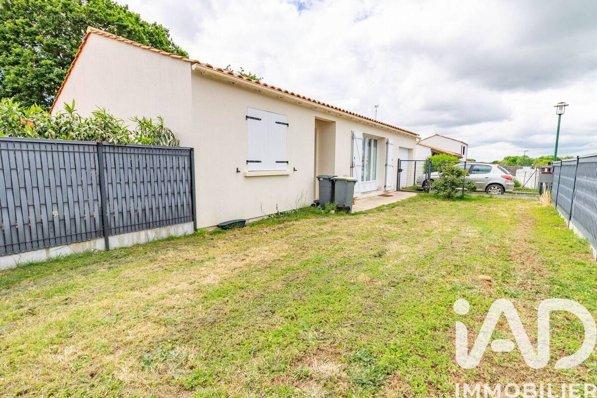 Photo 1 - Maison à SAINT-MAIXENT-SUR-VIE
