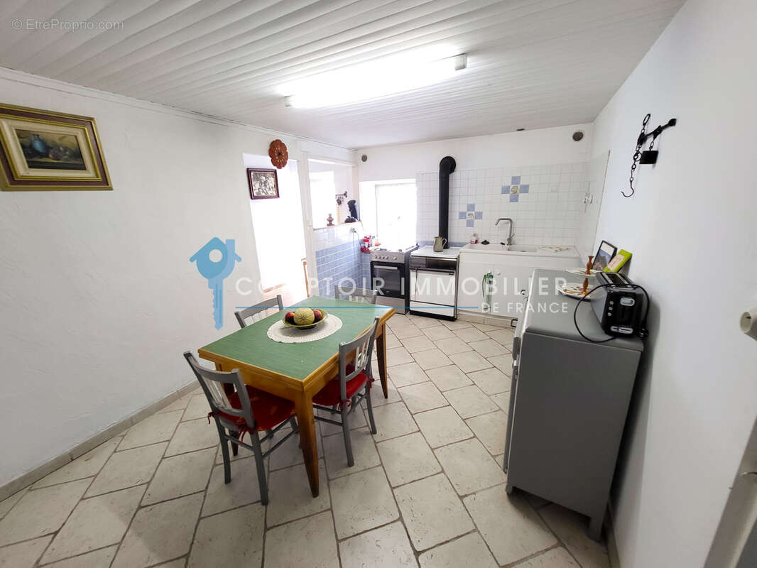 Ardèche (07) A vendre Le Chambon - Appartement T3bis dans maison de Village très propre, garage, plus annexe - photo 12