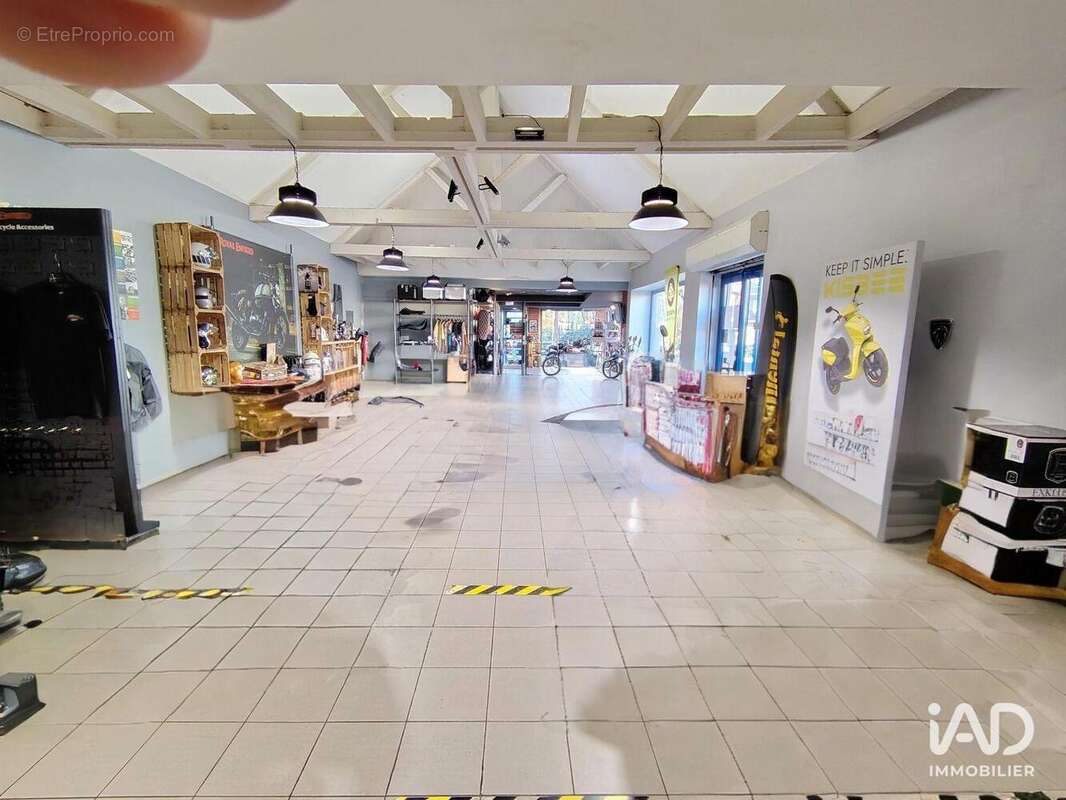 Photo 3 - Commerce à CHARTRES