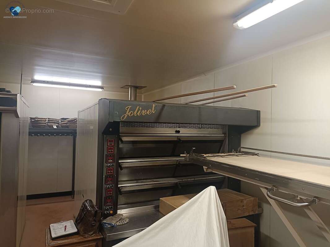 Commerce à CANET-DE-SALARS