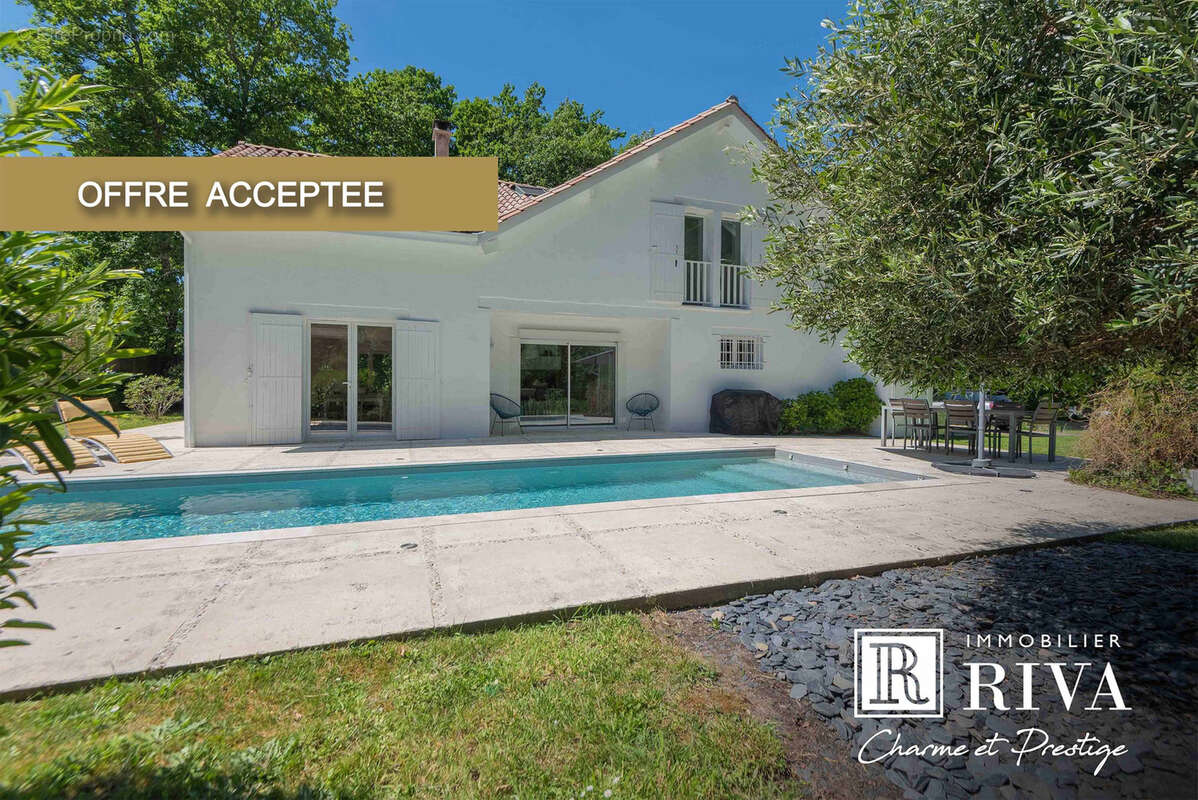 Maison à FARGUES-SAINT-HILAIRE