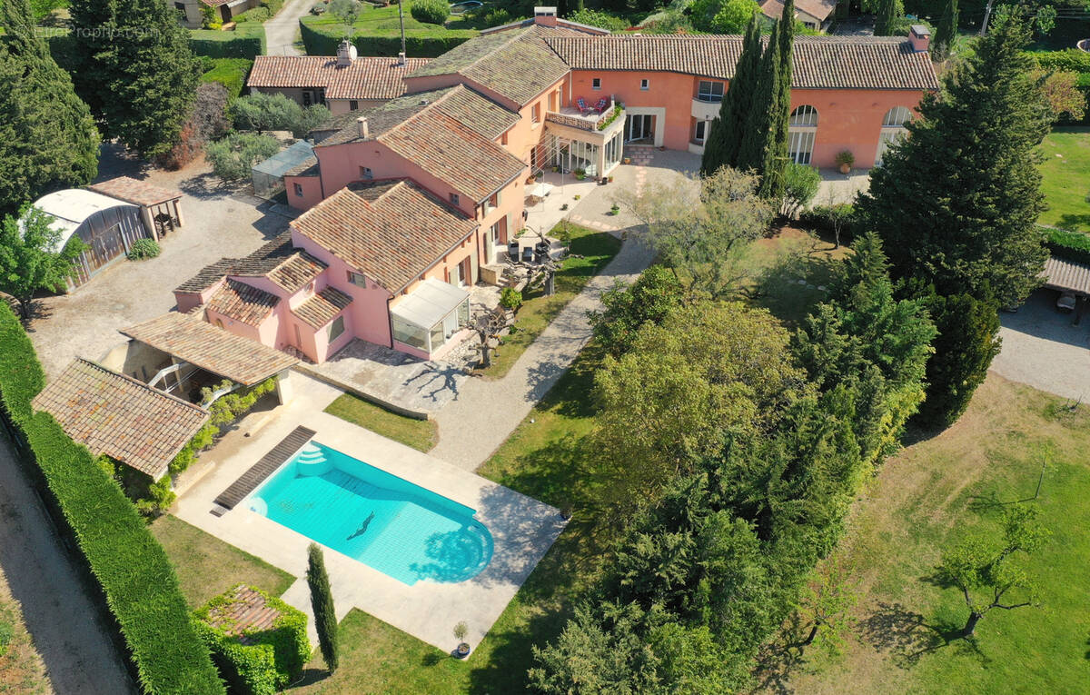 La demeure de madame lalique   une propriété absolument unique - photo 4