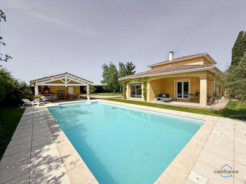 Maison à AIRE-SUR-L'ADOUR