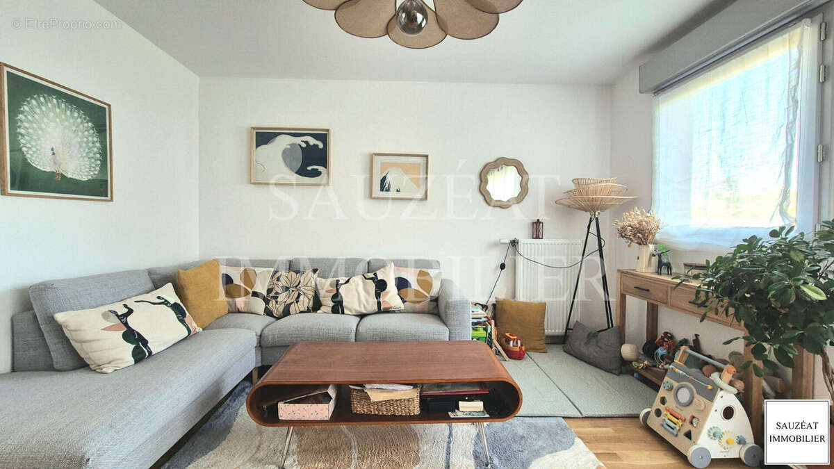 Appartement à BAGNEUX