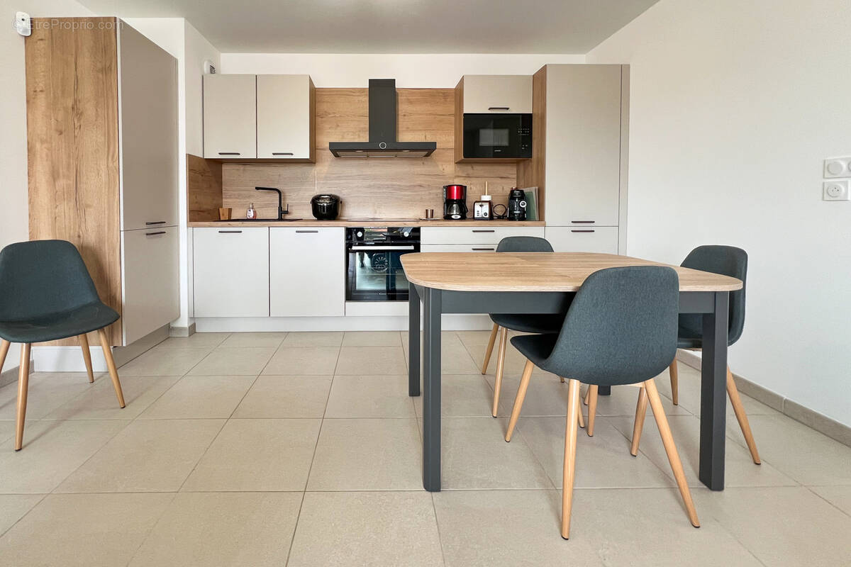 Appartement à LA LONDE-LES-MAURES