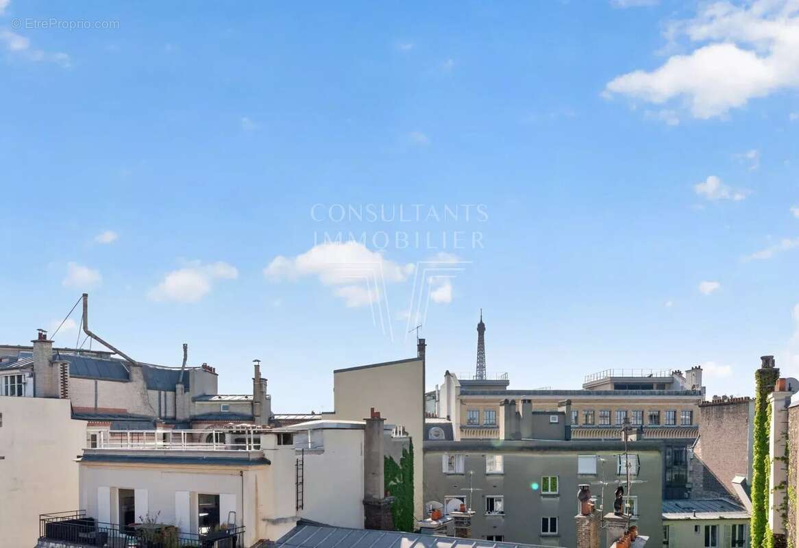 Appartement à PARIS-16E