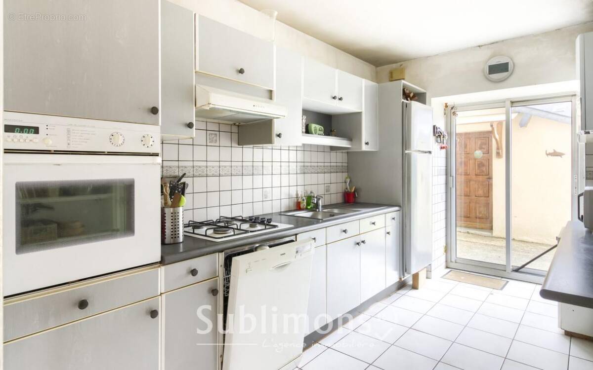 Maison à LE ROC-SAINT-ANDRE