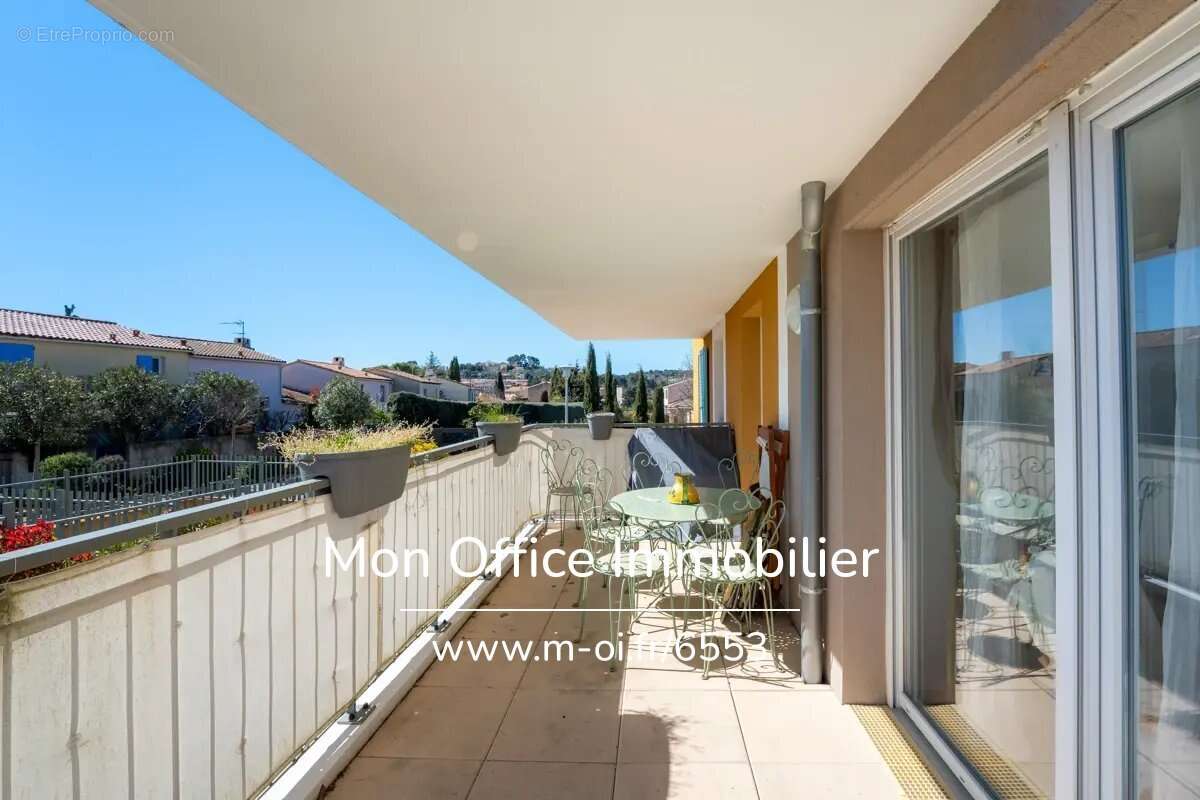 Appartement à VENELLES