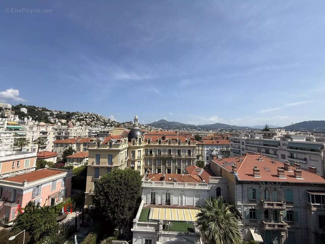 Quartier fleurs - 2 pieces 61m² dernier etage - terrasse + balcon + vue panoramique - photo 4