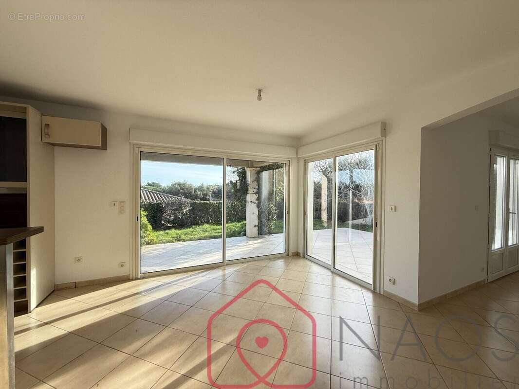 Maison à FREJUS