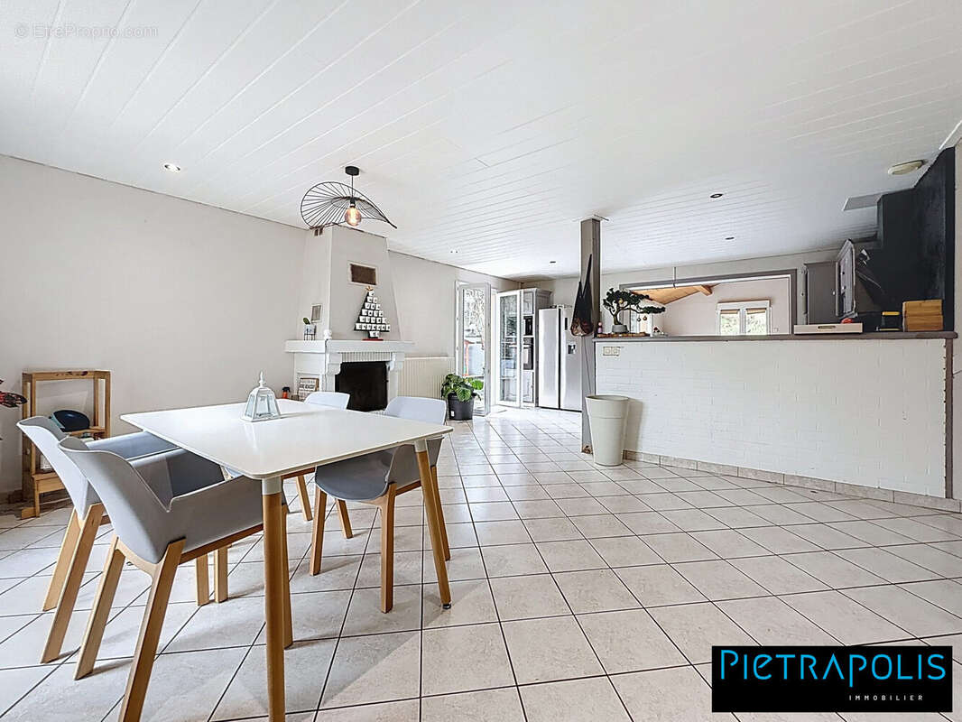 Maison à SAINT-GERMAIN-LAPRADE