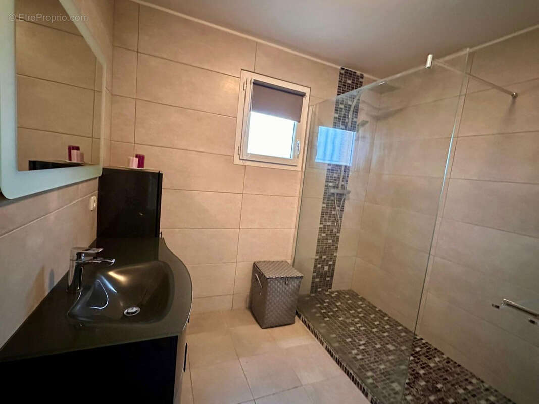 Maison à SAINT-JULIEN