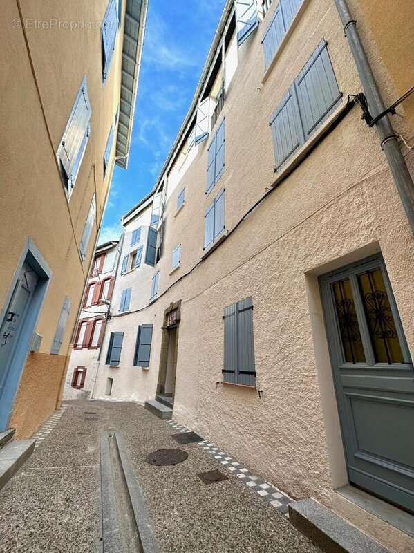   - Appartement à AX-LES-THERMES