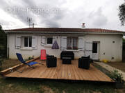 Maison à SAINT-HILAIRE-DE-CHALEONS