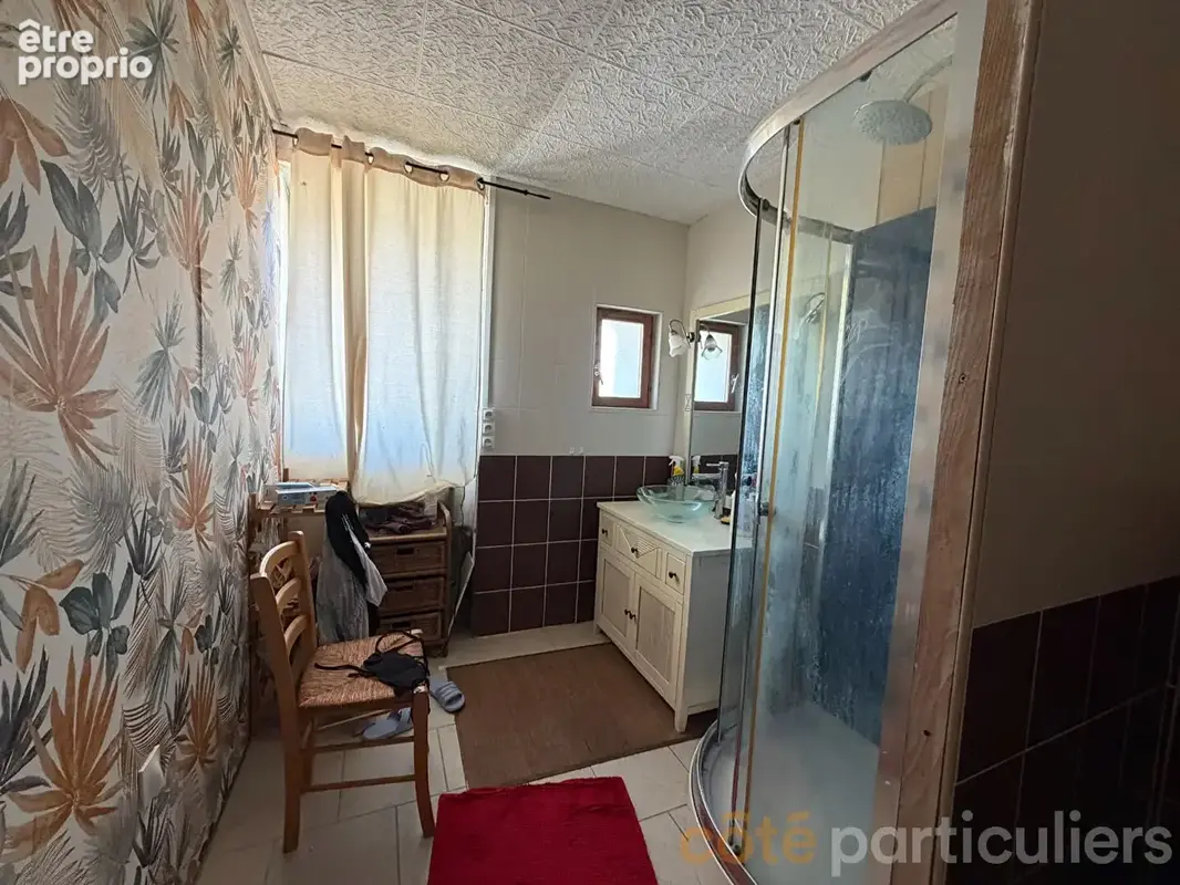 Maison de bourg sur 206m2 habitable située entre Lignieres et St Amand - photo 5