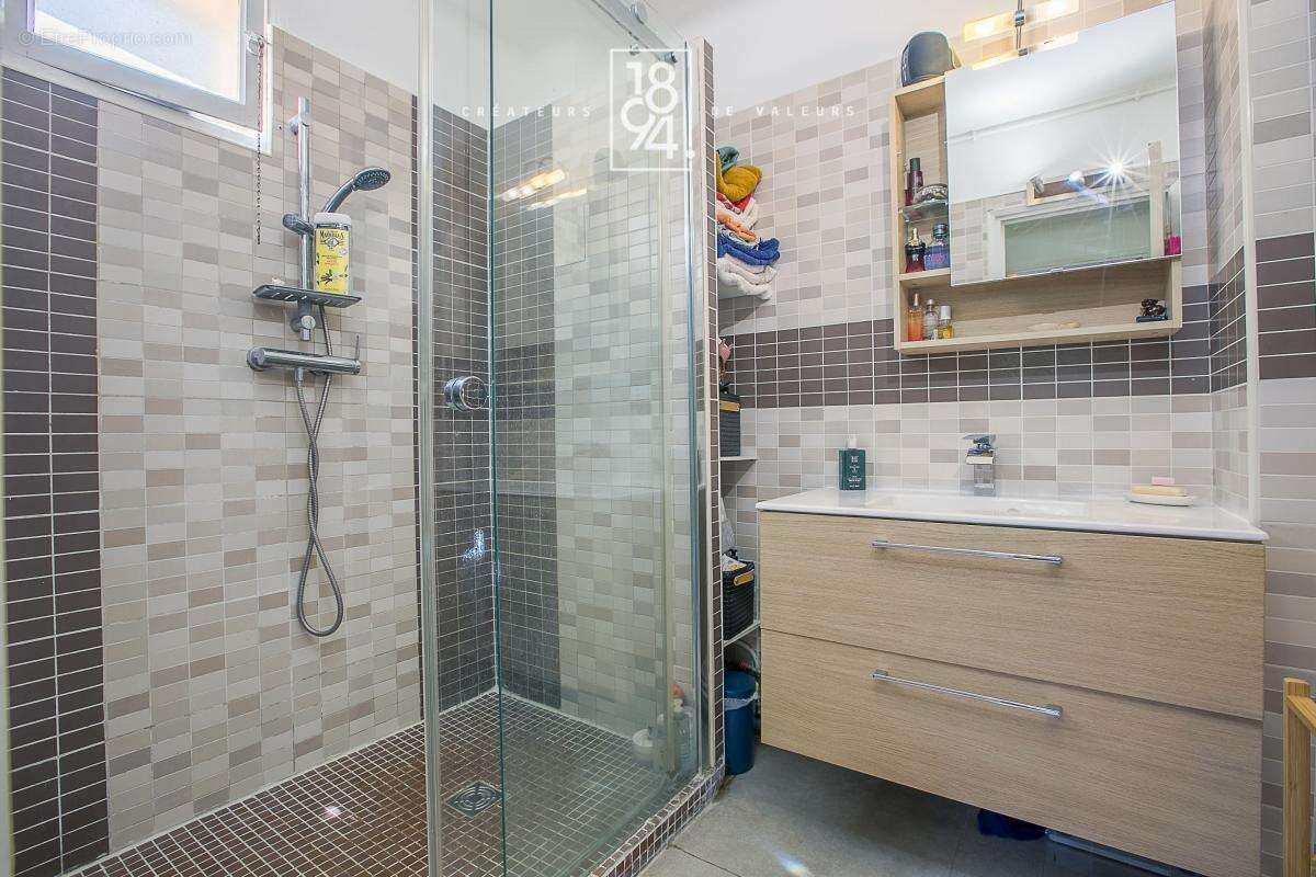 Appartement à MARSEILLE-9E