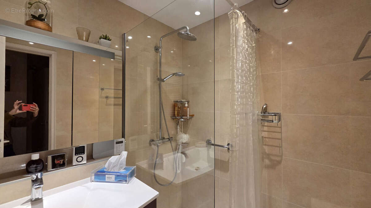 Appartement à PARIS-11E