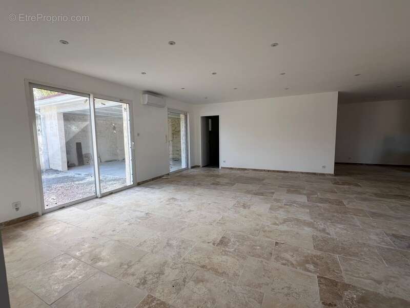 Maison à CHAUFFAILLES