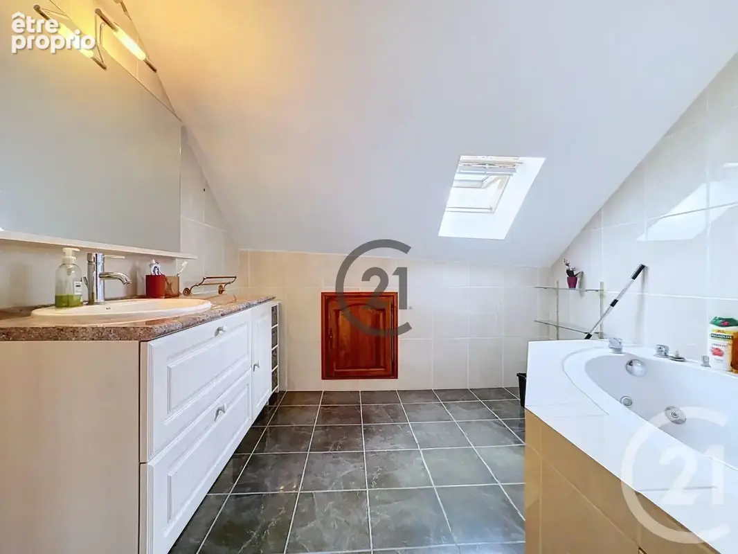 Maison 4 pièces 128 m² à vendre à Sourdun (77171) - photo 7