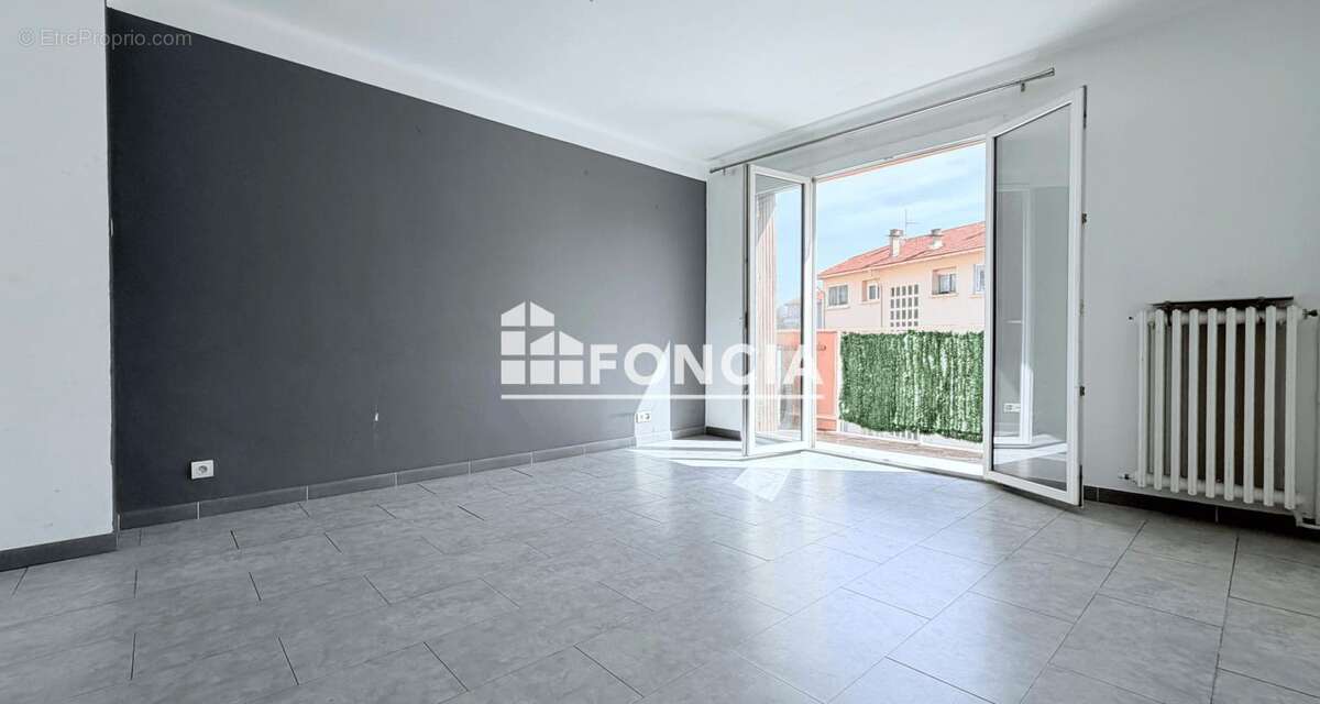 Toulon ouest appartement 3 pieces 55m2 dernier etage - photo 3