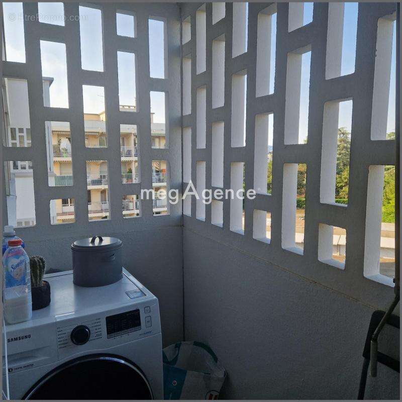 Appartement à SAINTE-FOY-LES-LYON