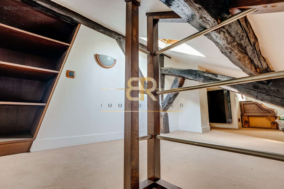 Appartement à PARIS-2E