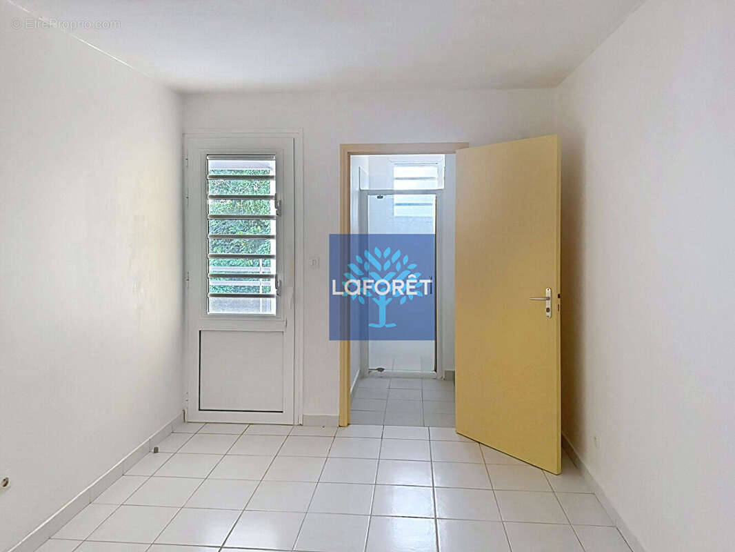 Appartement à LE ROBERT