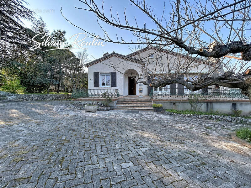 Maison à BOURG-SAINT-ANDEOL