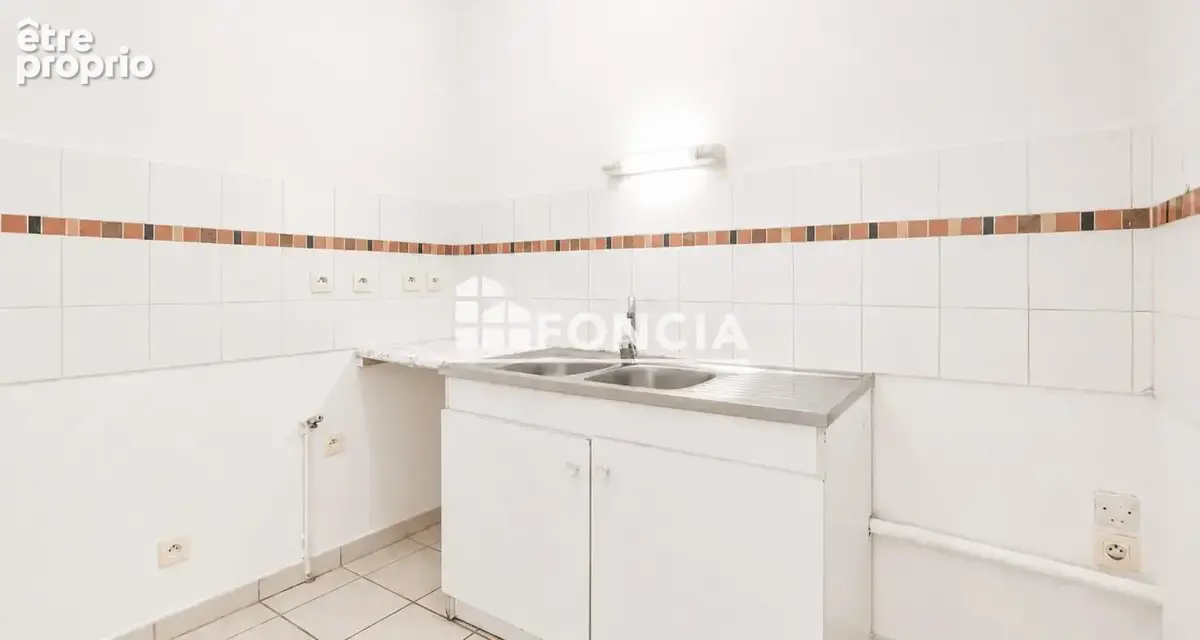 Villeneuve-lès-Béziers – Appartement T2 avec terrasse et parking - photo 3