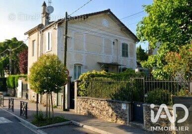 Photo 1 - Maison à GAGNY