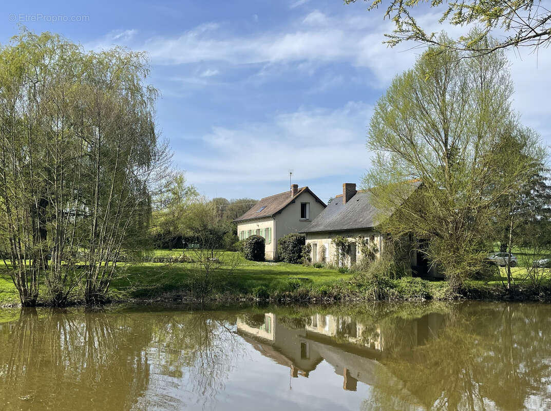 Maison à LOUESTAULT
