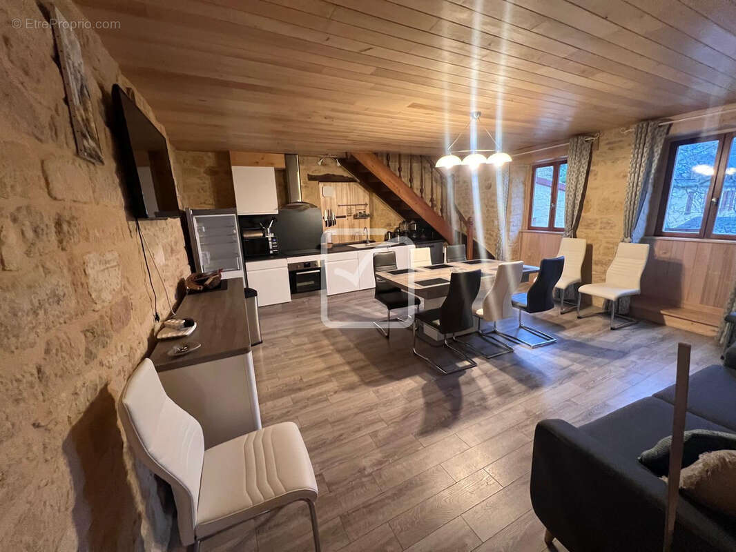 Maison à SARLAT-LA-CANEDA