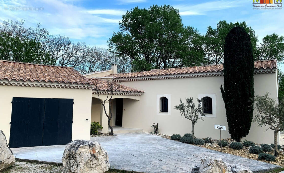 Terrain à ROCHEFORT-DU-GARD