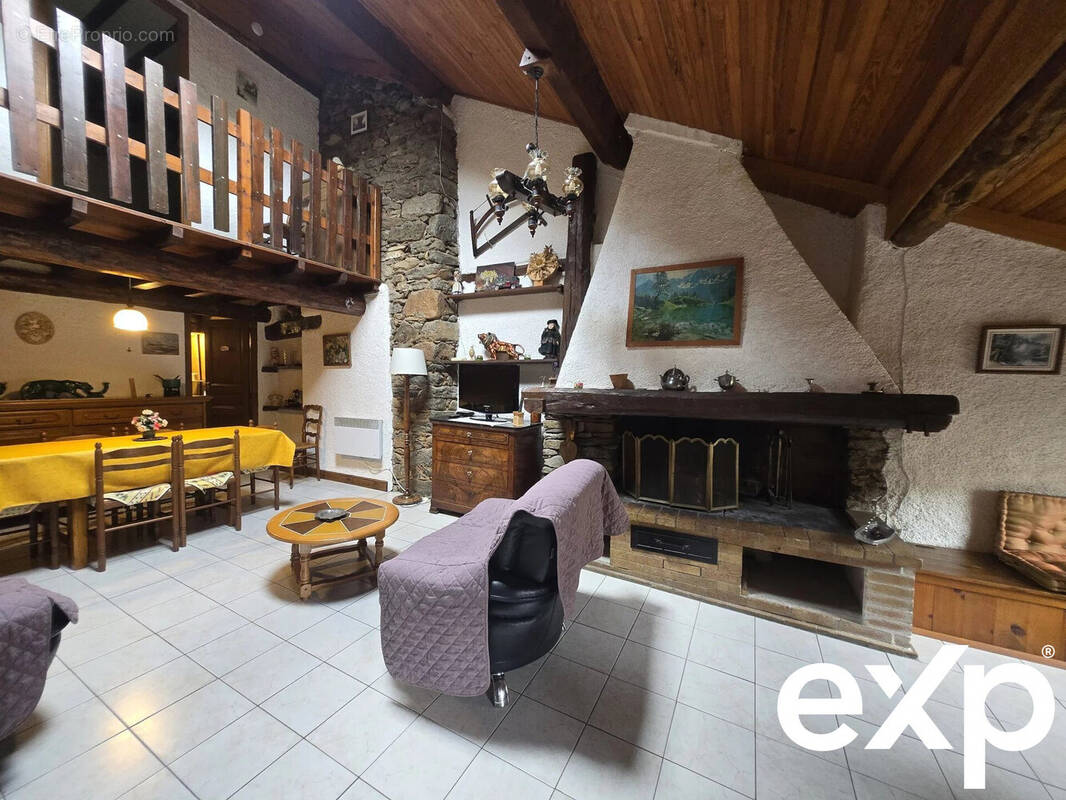 Maison à FONTRABIOUSE