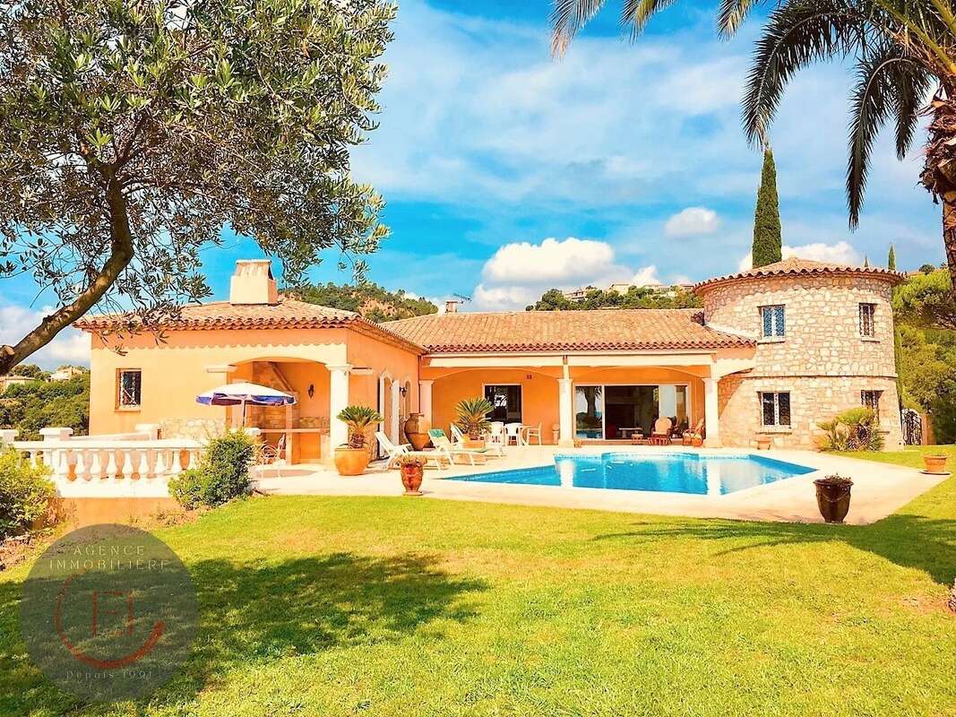 Maison à LES ADRETS-DE-L'ESTEREL