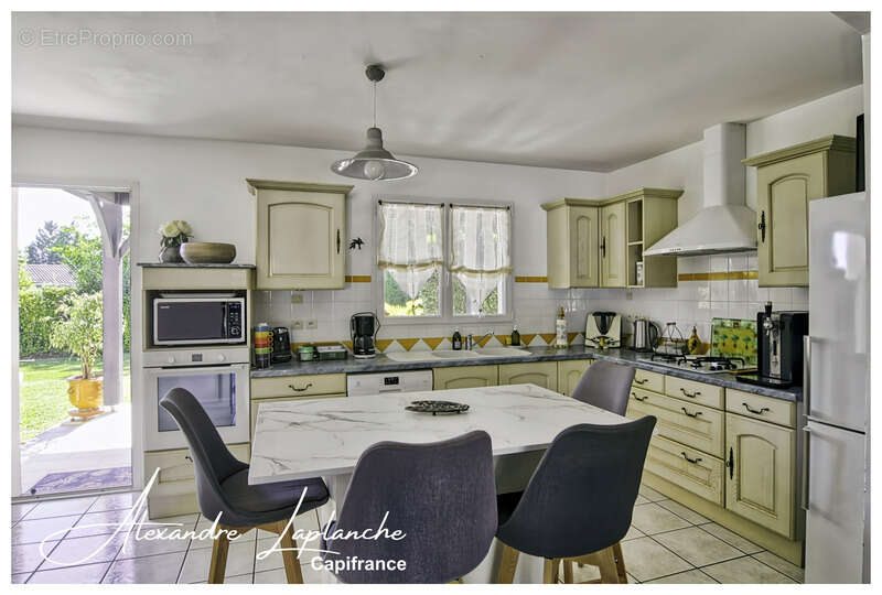Dpt Tarn et Garonne (82), Maison de plain-pied parfaitement entretenue, au calme, avec piscine, garage et commerces accessibles  - photo 23
