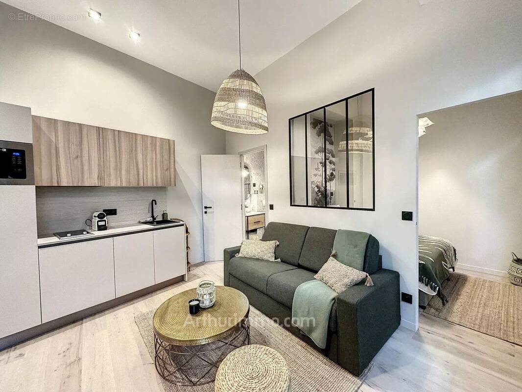 Appartement à MOUANS-SARTOUX