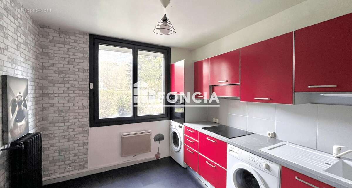 Appartement à VIZILLE