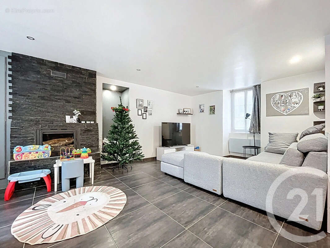 Maison à DONNEMARIE-DONTILLY