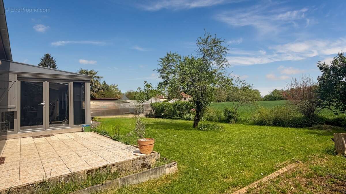 Maison individuelle à rafraîchir - photo 4