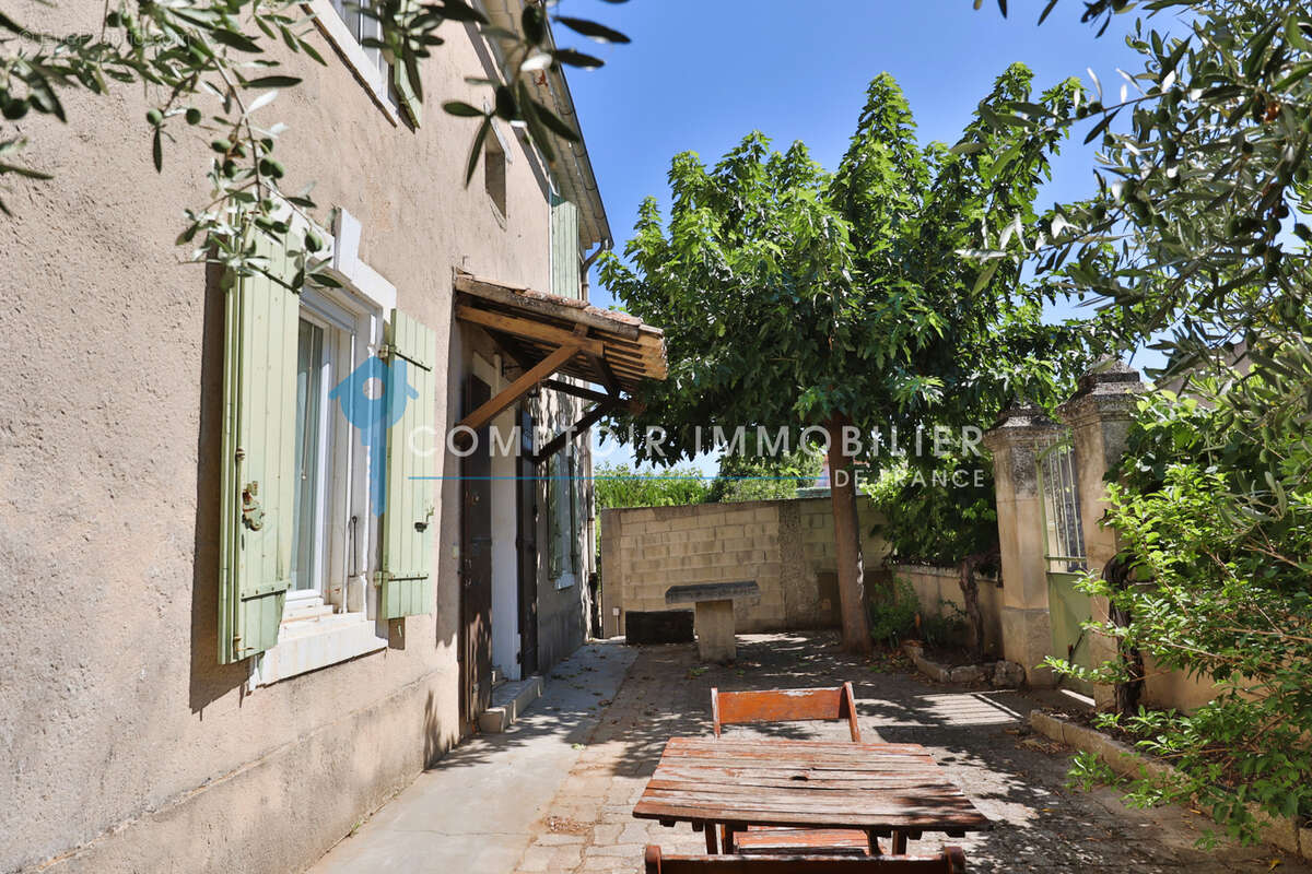 Maison à MAUBEC