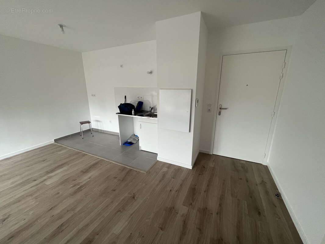 Appartement à PARAY-VIEILLE-POSTE