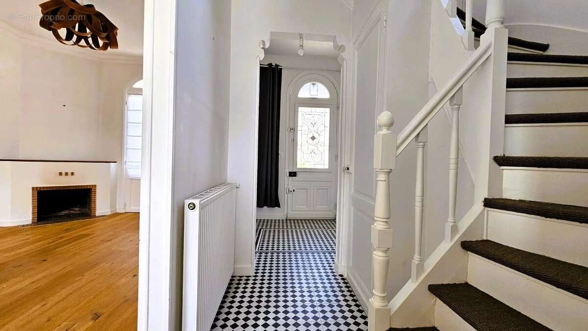 Maison à SAINT-GEORGES-DE-DIDONNE