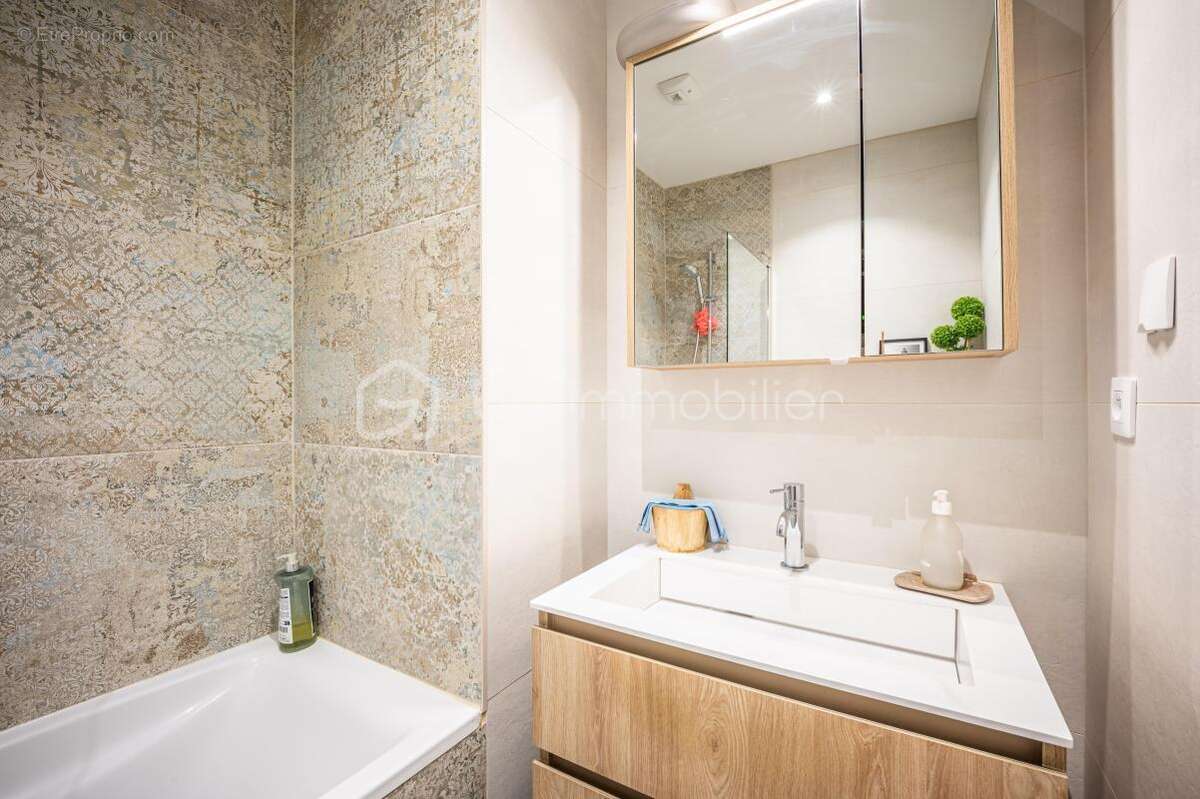 Appartement à HYERES